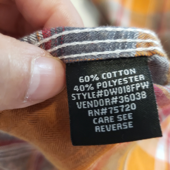 NEW ..W-DEPART WEST...PLAID LONG SLEEVE BUTTON UP SHIRT...SIZE:L - Picture 9 of 9